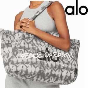 ALO Yoga Limited Edition Large Shopper Tote Tie Dye Black and Gray